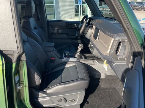 New 2025 Ford Bronco Outer Banks AWD/4WD image 26