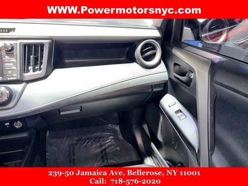 Used 2018 Toyota RAV4 LE image 25