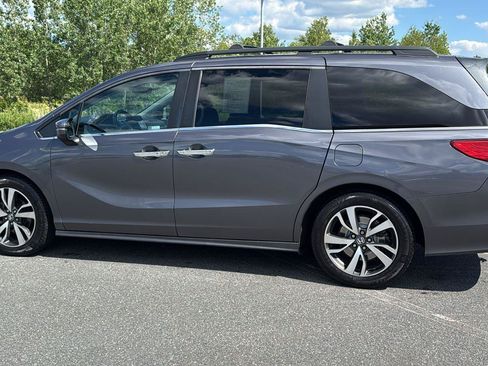 Used 2022 Honda Odyssey Touring image 11