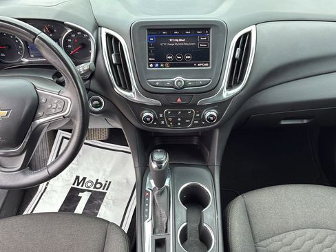 Used 2021 Chevrolet Equinox LT FWD image 32