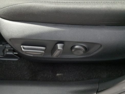 Certified 2025 Toyota RAV4 XLE AWD/4WD image 20
