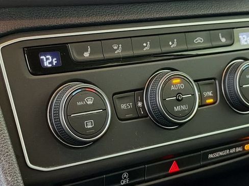 Used 2019 Volkswagen Atlas SE FWD image 21