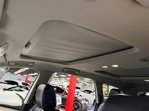 Used 2018 Buick Enclave Essence FWD image 37