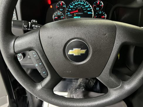 Certified 2025 Chevrolet Express 3500 LS image 22