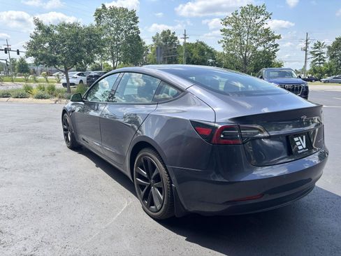 Used 2022 Tesla Model 3 Long Range AWD/4WD image 7