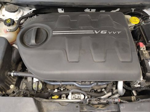 Used 2016 Jeep Cherokee Limited w/ Luxury Group image 30