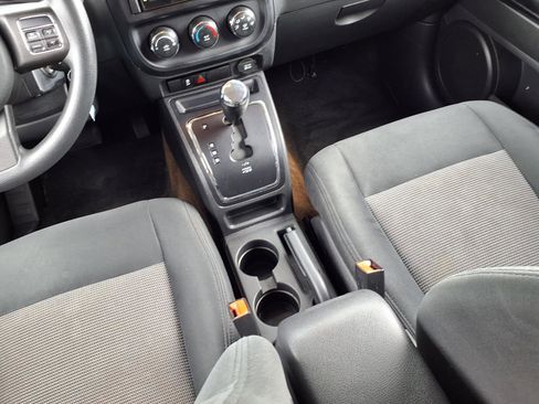 Used 2015 Jeep Patriot Sport w/ Power Value Group image 7