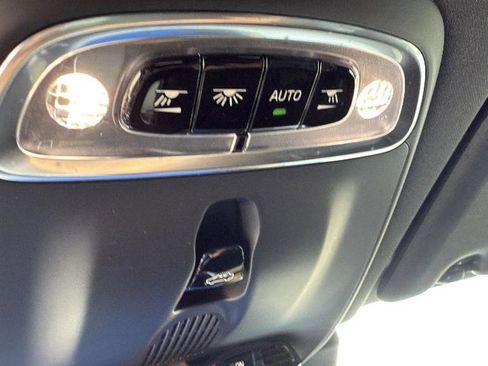 Used 2018 Volvo XC60 T6 R-Design w/ Convenience Package image 31