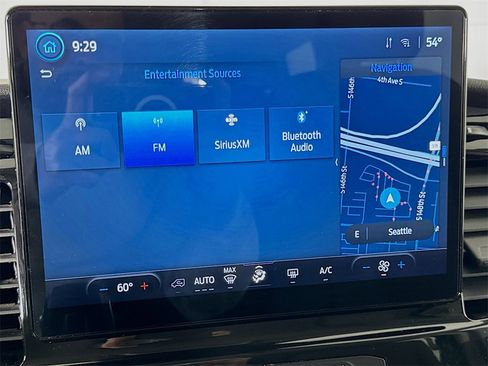 Used 2023 Ford Transit 350 XLT image 33