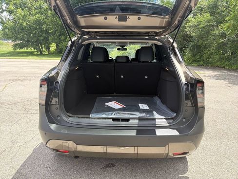 New 2026 Nissan Kicks SR AWD/4WD image 15