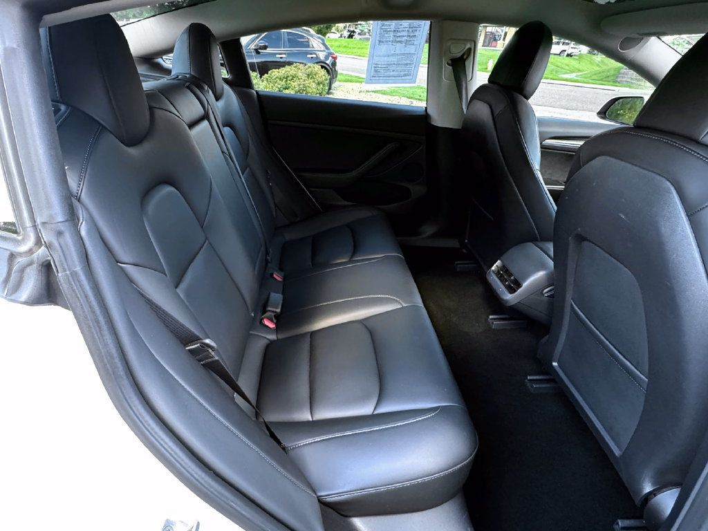 Used 2022 Tesla Model 3 Performance AWD/4WD image 34