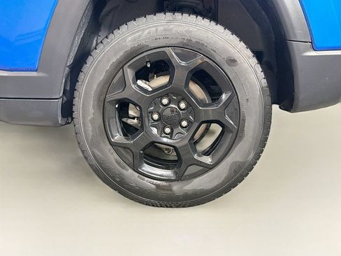 Used 2024 Jeep Compass Trailhawk AWD/4WD image 30