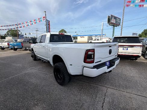 Used 2024 RAM 3500 Laramie w/ Night Edition AWD/4WD image 4