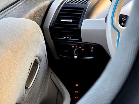 Used 2017 BMW i3 w/ Range Extender image 16