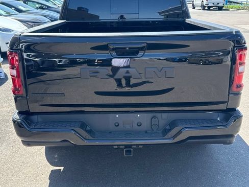 Used 2025 RAM 1500 Big Horn RWD image 5