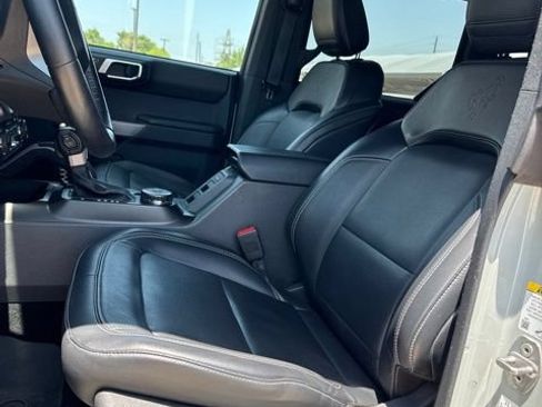 Used 2021 Ford Bronco First Edition AWD/4WD image 6