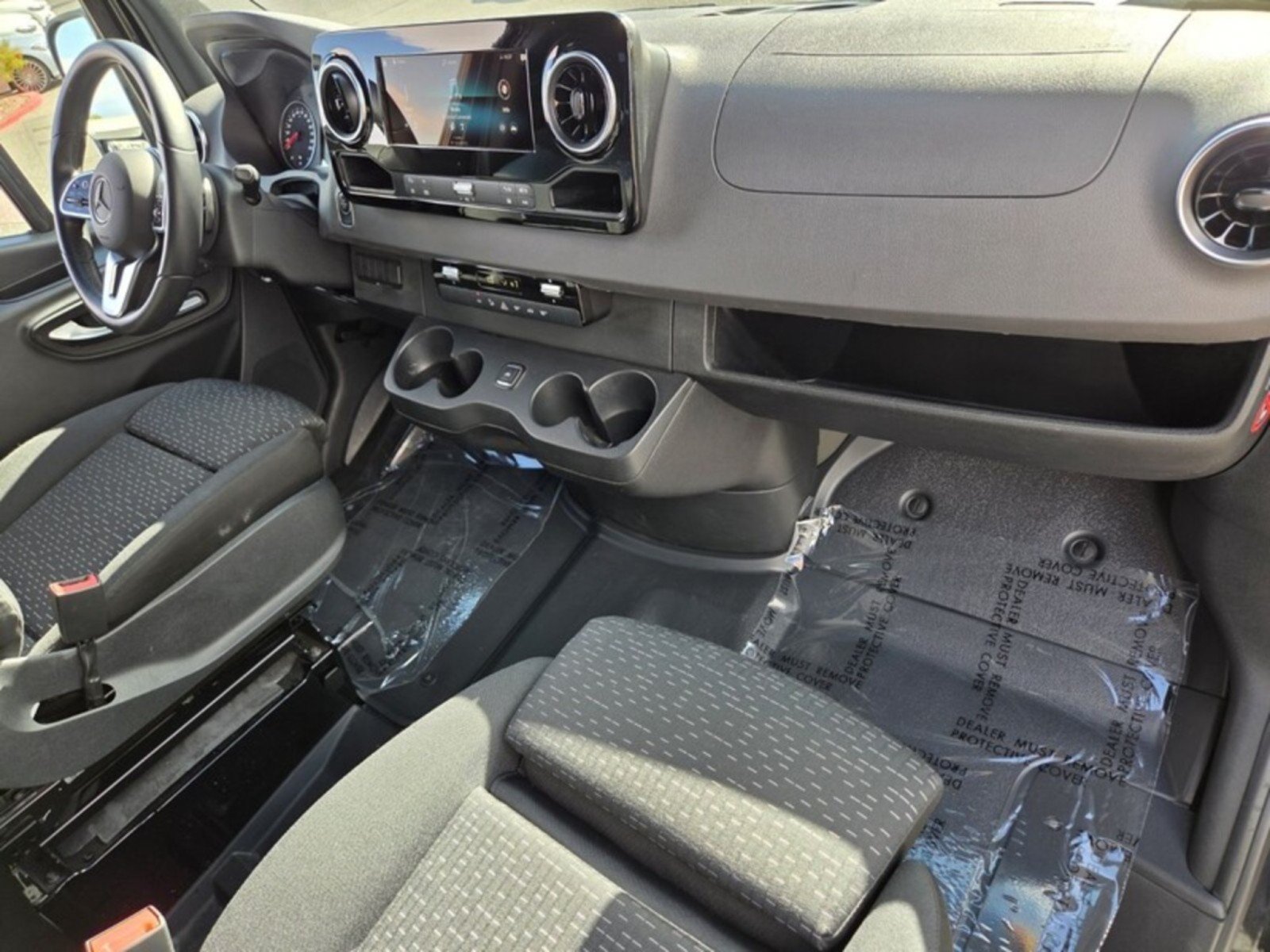 Used 2024 Mercedes-Benz Sprinter 2500 image 22