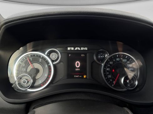 Used 2024 RAM 3500 Tradesman w/ Chrome Appearance Group AWD/4WD image 26