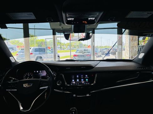 Used 2023 Cadillac XT6 Sport w/ Technology Package AWD/4WD image 44