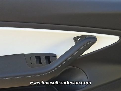 Used 2019 Tesla Model 3 Mid Range RWD image 21