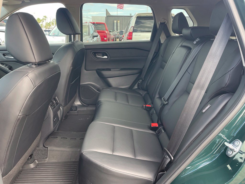 Used 2026 Nissan Rogue Dark Armor FWD image 17