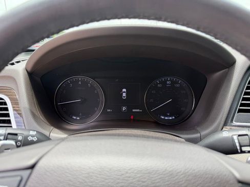 Used 2017 Genesis G80 3.8 w/ Option Group 02 RWD image 12