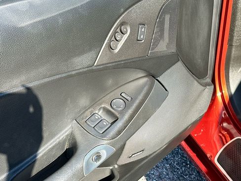Used 2005 Chevrolet Corvette Coupe w/ Preferred Equipment Group RWD image 19