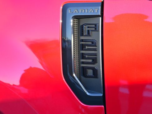 Used 2020 Ford F250 Lariat image 19