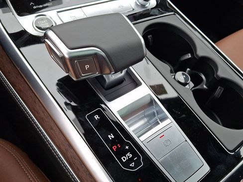 New 2026 Audi Q8 Premium Plus image 11