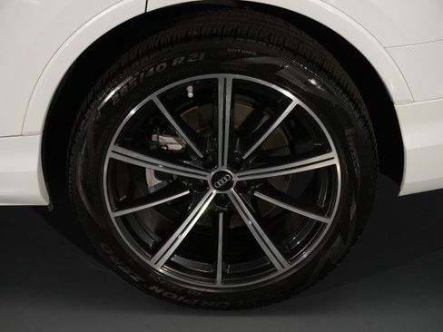 Used 2023 Audi Q7 3.0T Prestige AWD/4WD image 19