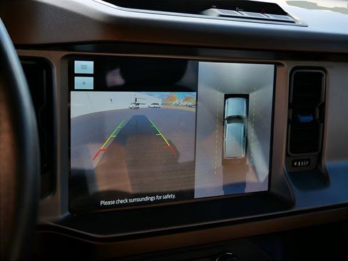 Used 2022 Ford Bronco Outer Banks image 28