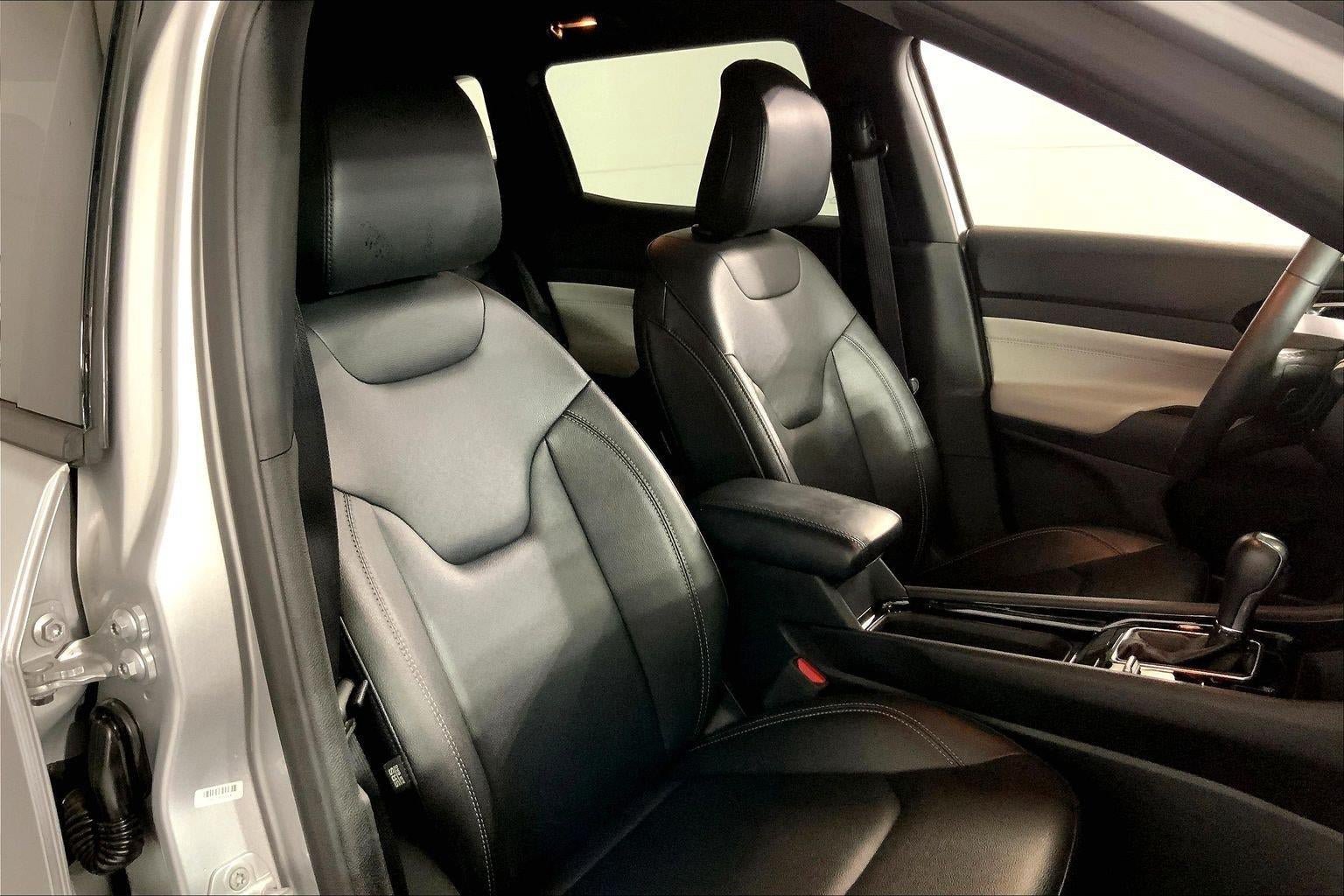 Used 2025 Jeep Compass Limited AWD/4WD image 7