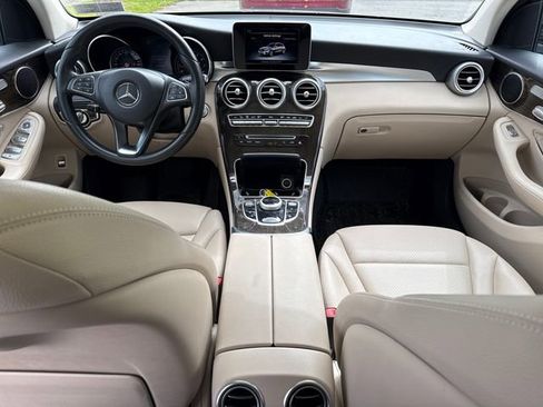 Used 2017 Mercedes-Benz GLC 300 4MATIC image 18