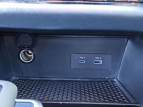 Used 2024 Nissan Pathfinder SV w/ SV Premium Package image 20