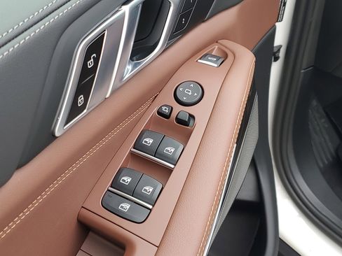 New 2026 BMW X5 xDrive40i w/ Premium Package AWD/4WD image 6