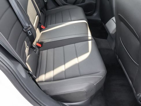 Used 2024 Volkswagen Jetta SE w/ Panoramic Sunroof Package FWD image 34