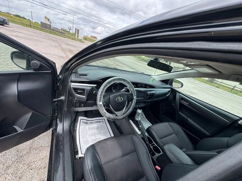 Used 2016 Toyota Corolla S image 11