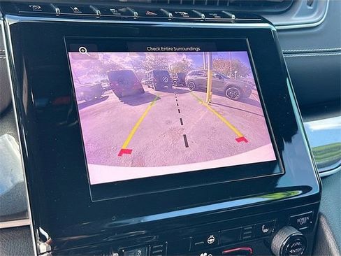 Used 2023 Jeep Grand Cherokee Altitude image 13