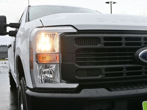 New 2026 Ford F350 XL image 9