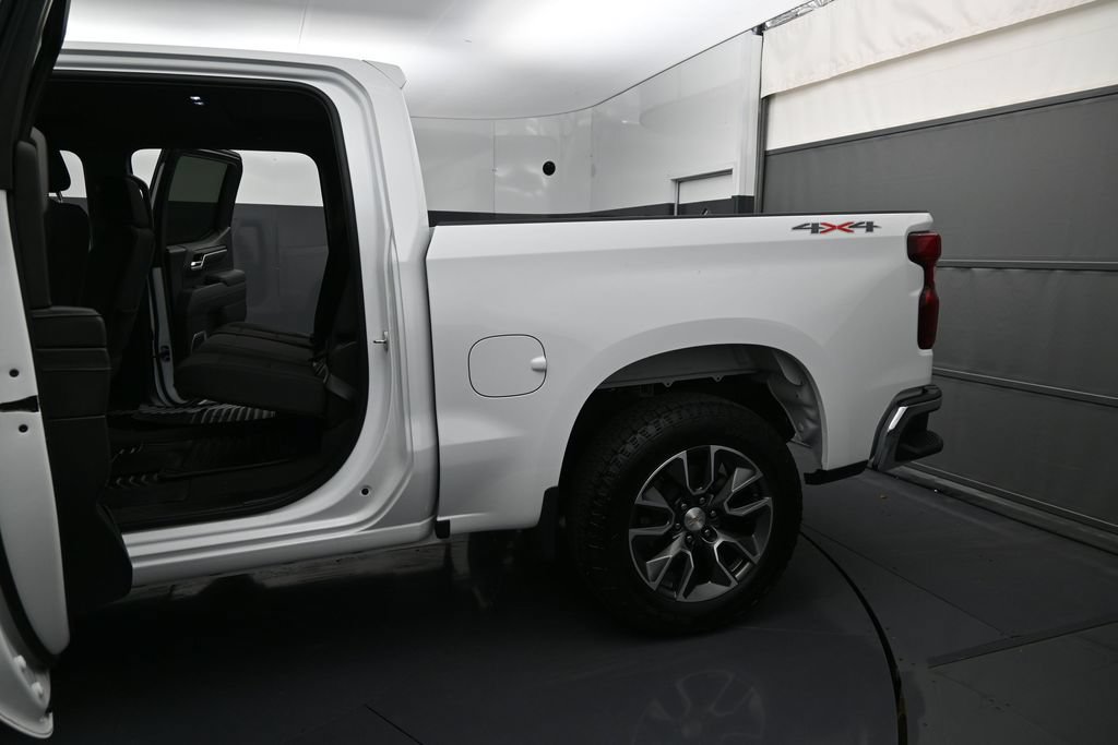 Certified 2024 Chevrolet Silverado 1500 LT AWD/4WD image 12