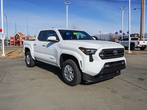 New 2026 Toyota Tacoma SR5 w/ SR5 Upgrade Package image 2