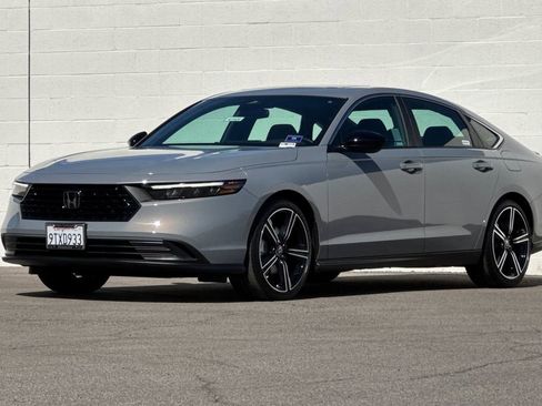 Certified 2025 Honda Accord Sport image 11