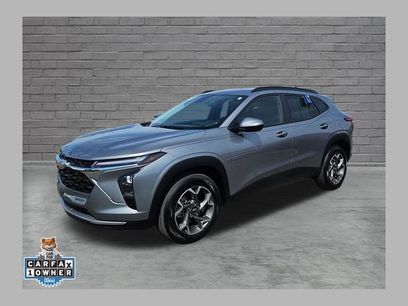 Used 2025 Chevrolet Trax LT