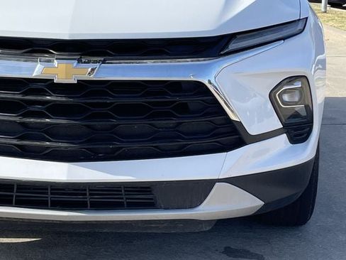 Used 2025 Chevrolet Blazer LT FWD image 7