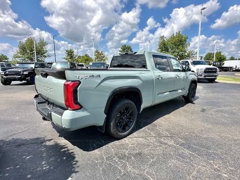 Used 2024 Toyota Tundra Platinum w/ TRD Off-Road Package AWD/4WD image 17