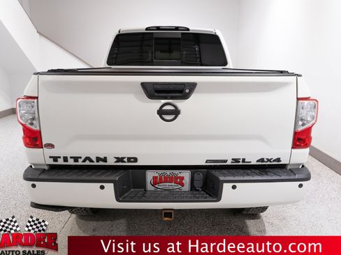 Used 2019 Nissan Titan SL w/ Midnight Edition AWD/4WD image 4