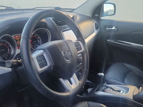 Used 2015 Dodge Journey R/T w/ Flexible Seating Group image 13