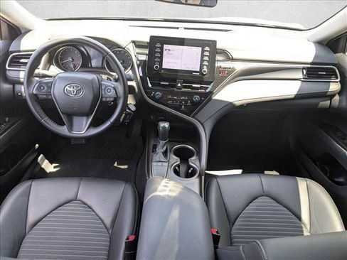 Used 2024 Toyota Camry SE FWD image 17