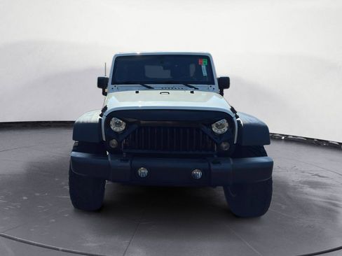 Used 2018 Jeep Wrangler Unlimited Sport w/ Connectivity Group AWD/4WD image 2