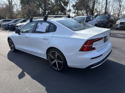 Certified 2024 Volvo S60 B5 Plus w/ Climate Package image 8
